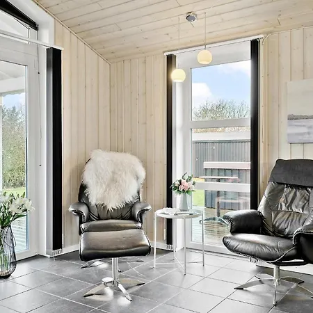 Vakantiehuis 4 Bedroom Lovely In Tarm