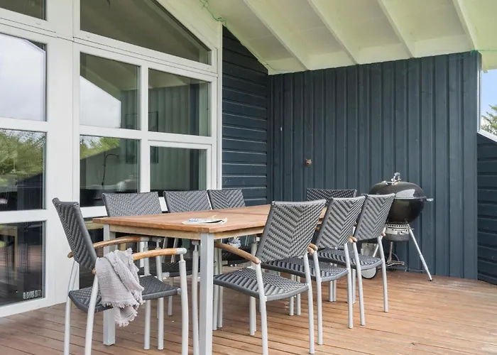 4 Bedroom Lovely In * Tarm