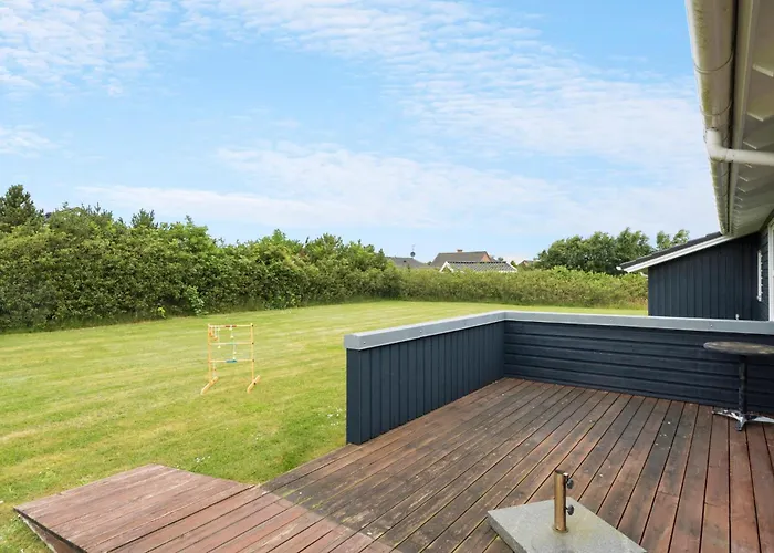 4 Bedroom Lovely In Tarm
